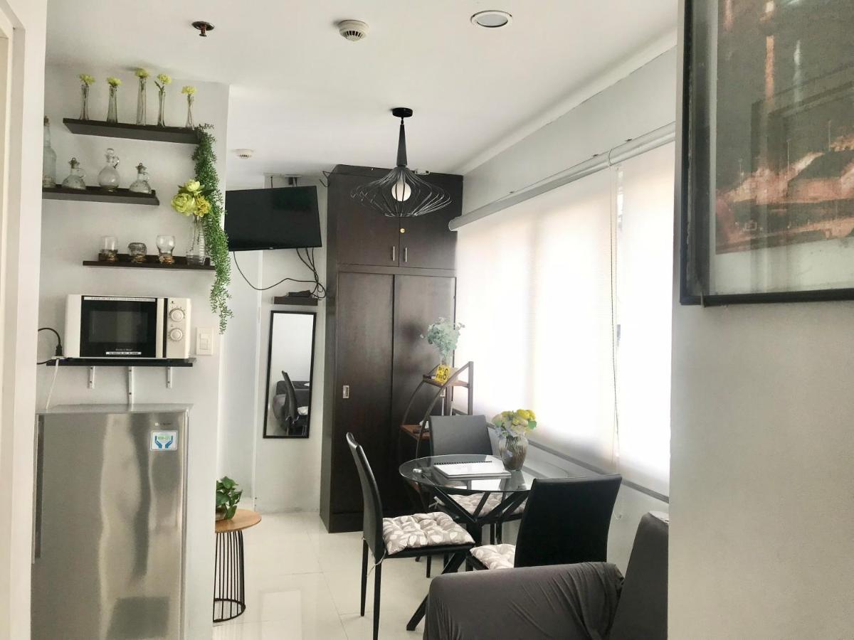 Cozy And Full Service Condo At The Heart Of Bacolod Eksteriør bilde