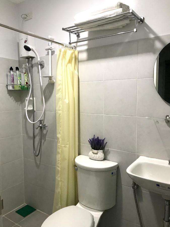 Cozy And Full Service Condo At The Heart Of Bacolod Eksteriør bilde